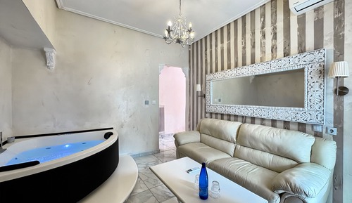 Spa Suite Sea View with Table Fireplace Private Sauna & Jetted Tub