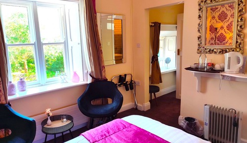 Double Room, Ensuite (Room 4)