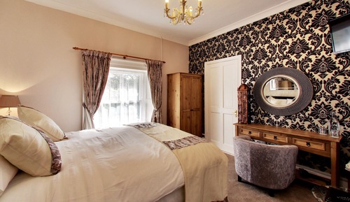 Double Room, Ensuite (Room 6)