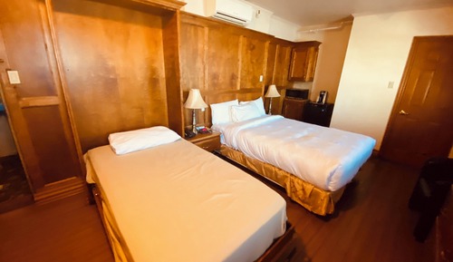 Superior Room, Multiple Beds, Jetted Tub
