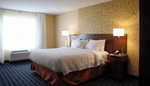 Room, 1 King Bed (Hearing Accessible)
