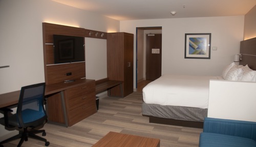 Suite, 1 King Bed