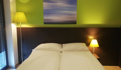 Economy Double Room (with French Bed (140x200))