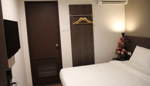 Standard Queen (No Windows) 