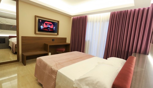 Superior King Room