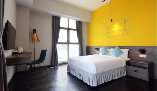 Deluxe Double or Twin Room