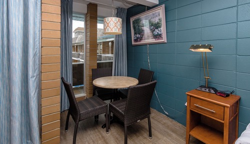 Deluxe Studio, 1 King Bed, Refrigerator & Microwave, Ocean View