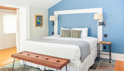 203 King Slate Room