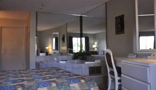 Suite, 1 Queen Bed