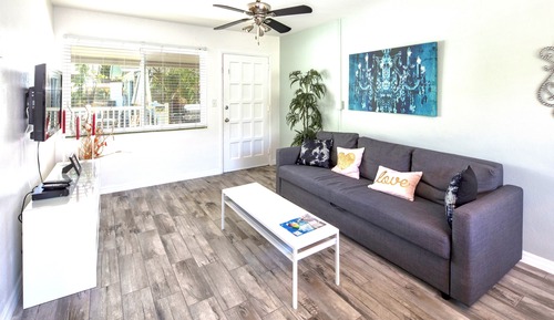 1 Bedroom Apartment Suite Bungalow Pool View