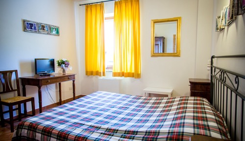 Double Room, 1 Queen Bed