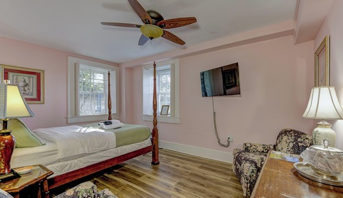 Little Annie Room