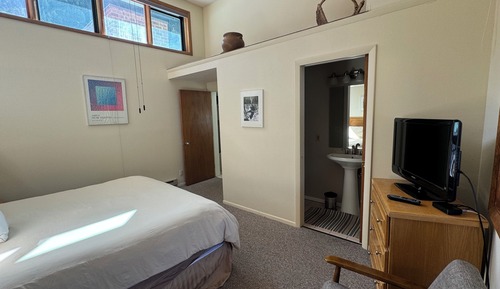 Deluxe Room, 1 Bedroom, 2 Bathrooms, Mountain View