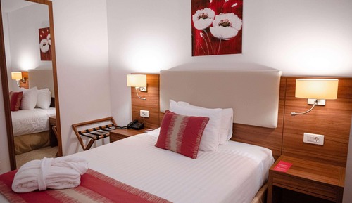 Classic Room, 1 Queen Bed, Non Smoking