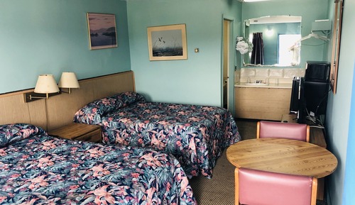 Basic Room, 2 Double Beds, Non Smoking