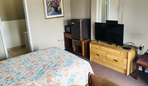 Basic Single Room, 1 Double Bed, Non Smoking