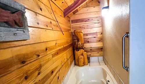 Cabin, 1 Queen Bed