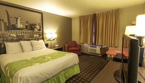 Standard Room, 1 Queen Bed, Non Smoking