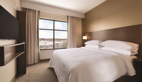 Suite, 2 Queen Beds, Accessible, Bathtub (Mobility & Hearing)