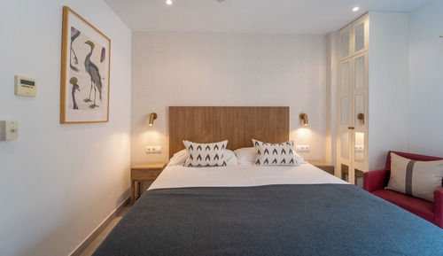 Standard Double Room, 1 King Bed, Balcony (I)