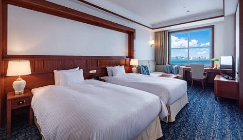 Premier Deluxe Twin With Ocean View (Club Lounge Access Included), Non Smoking