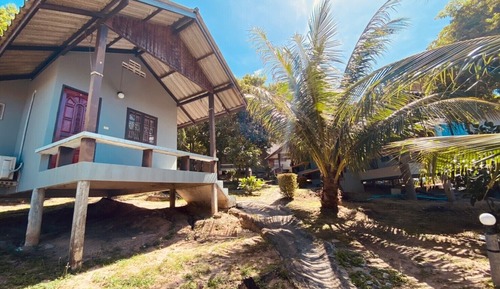 Standard Bungalow Triple room