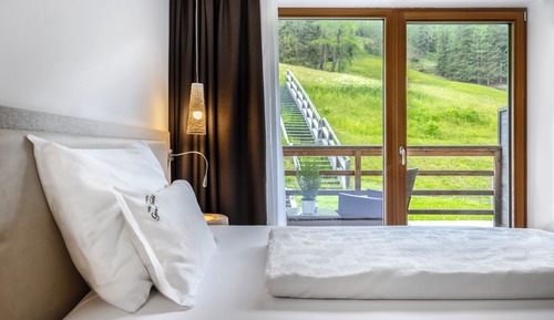 Comfort Single Room, 1 Bedroom, Terrace, Slope side