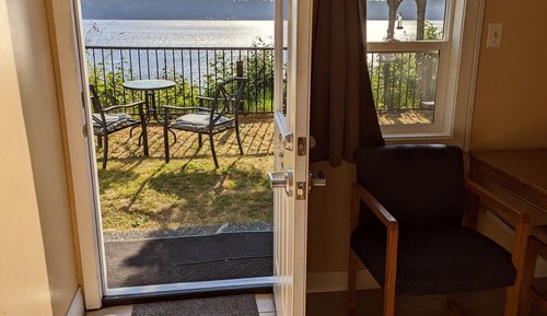 Oceanfront Budget Room 1 Queen Downstairs