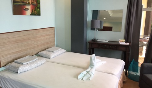 Basic Studio, 1 Queen Bed, Kitchenette, Beach View