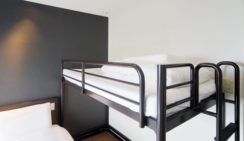Standard Room, 2 single beds + 1 loft bed, Non Smoking