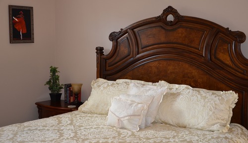 Basic Single Room, 1 King Bed, Ensuite, Garden View