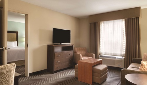 Suite, 2 Queen Beds, Accessible