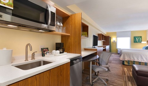 Studio, 2 Queen Beds, Accessible (Hearing)