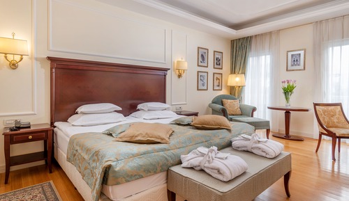 Deluxe Double or Twin Room, Balcony