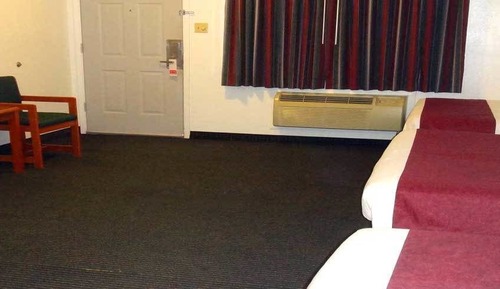 Standard Room, Multiple Beds, Non Smoking