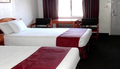 Standard Room, 2 Queen Beds, Smoking