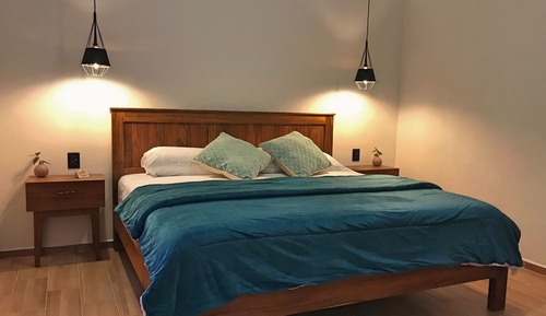 Deluxe Cabin, 2 Bedrooms, Kitchen, Garden View