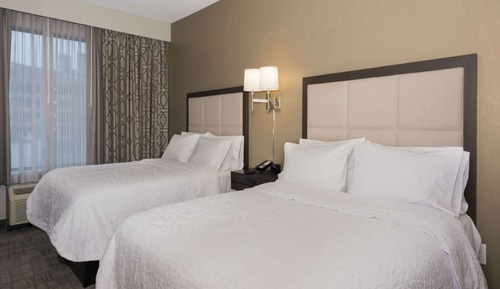 Room, 2 Queen Beds, Accessible, Non Smoking