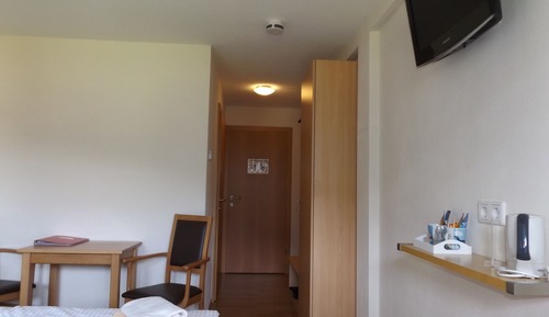 Standard Twin Room, 1 Double Bed, Non Smoking, Mountain View