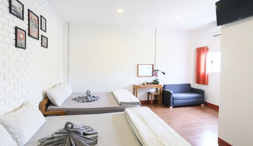 Deluxe Twin Room
