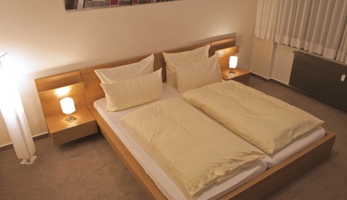 Standard Double Room, 1 King Bed, Non Smoking, City View