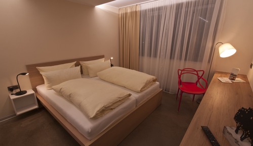 Comfort Double Room, 1 King Bed, Non Smoking, City View