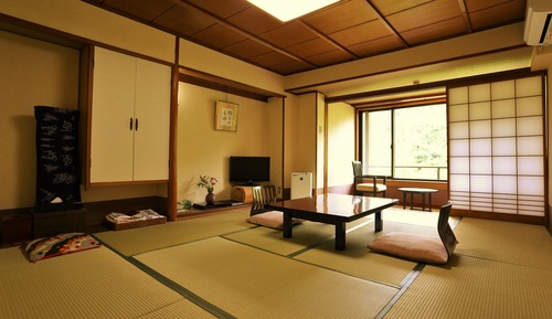 Japanese Room, 10 Tatami mats, Valley Side