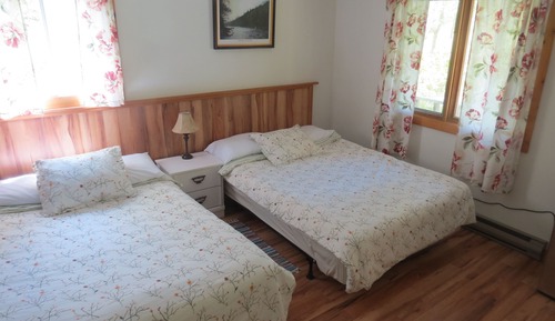 Classic Cabin, 2 Double Beds, Non Smoking, River View