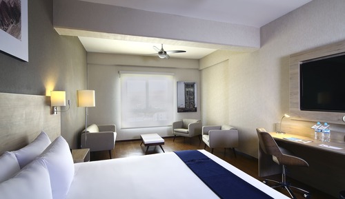Junior Suite, 1 King Bed