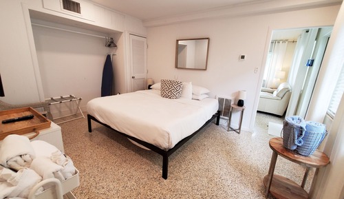 One Bedroom Hideaway