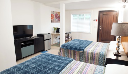Basic Room, 2 Double Beds