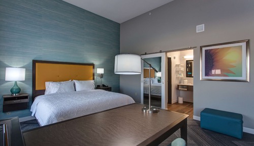 Studio, 1 King Bed, Accessible, Non Smoking (hearing acc)