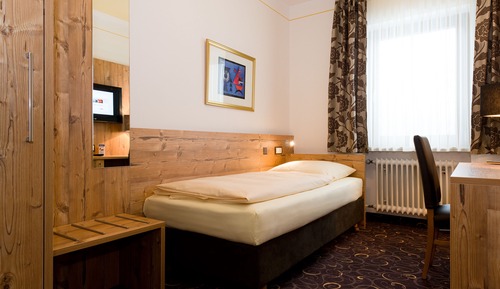 Economy Single Room