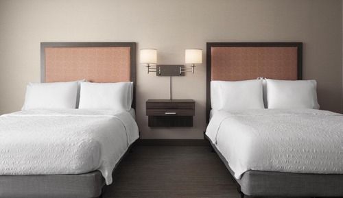Room, 2 Queen Beds, Accessible, Bathtub